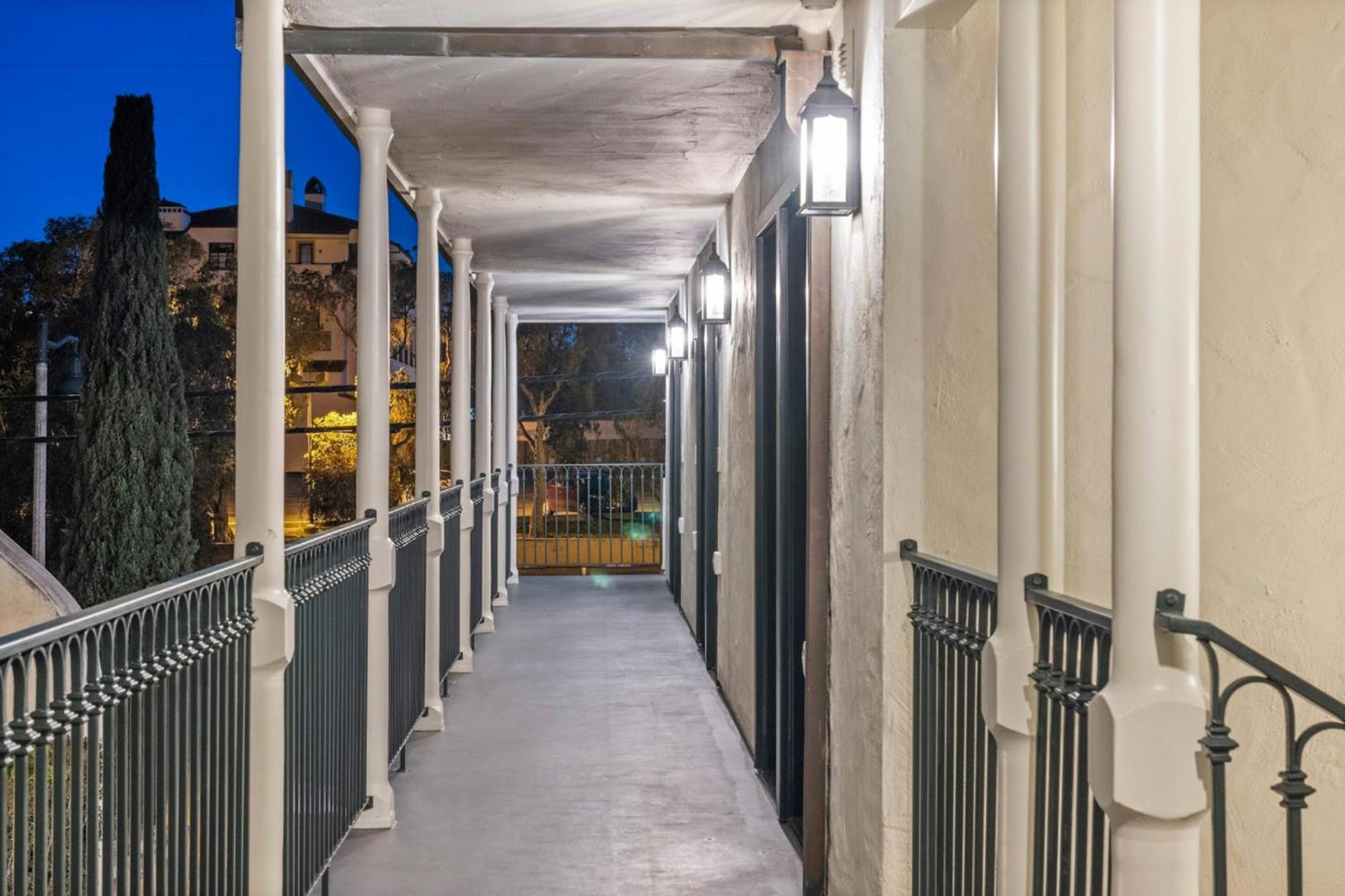 Casa Jardin - Boutique Suites In Downtown Σάντα Μπάρμπαρα Εξωτερικό φωτογραφία